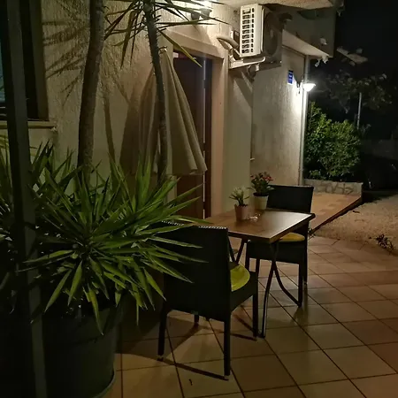 Jessica Apartment *